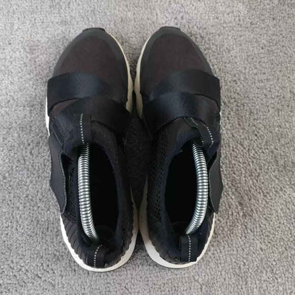 Sorel Kinetic Sneak Womens Size 8 Shoes Black Athletic Sneakers Slip On - Picture 8 of 10